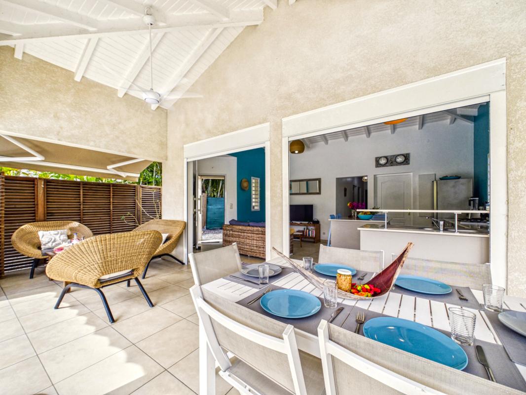 12.Location villa piscine proche plage Saint François Guadeloupe
